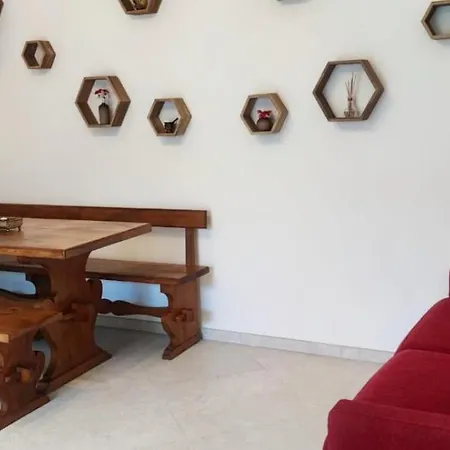 Lusi House * Κάπρι