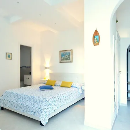 Lusi House Apartamento Capri